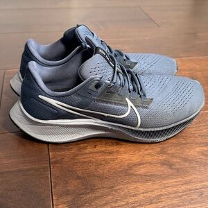 Nike: Air Zoom Pegasus 38 - Thunder Blue